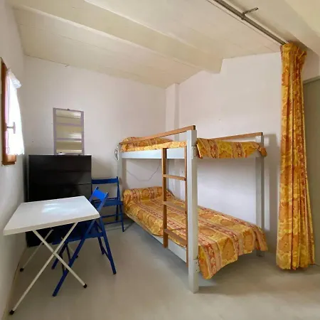 Appartement En Bord De Avec Mezzanine, Balcon Et Parking Prive A Port Leucate, 6 Couchages - Fr-1-81-482 *