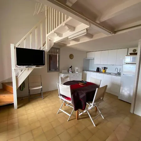 En Bord De Avec Mezzanine, Balcon Et Parking Prive A Port Leucate, 6 Couchages - Fr-1-81-482 Appartement Leucate