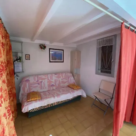 En Bord De Avec Mezzanine, Balcon Et Parking Prive A Port Leucate, 6 Couchages - Fr-1-81-482 *