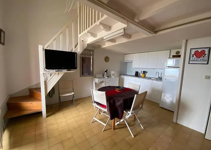 En Bord De Avec Mezzanine, Balcon Et Parking Prive A Port Leucate, 6 Couchages - Fr-1-81-482 דירה לאוקאט